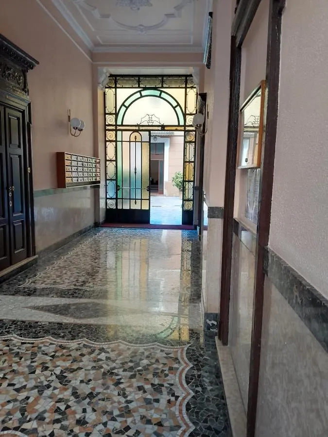 Apartment Appartamento Martina, Silenzioso A 100 Metri Dalla Metropolitana Milan Italy
