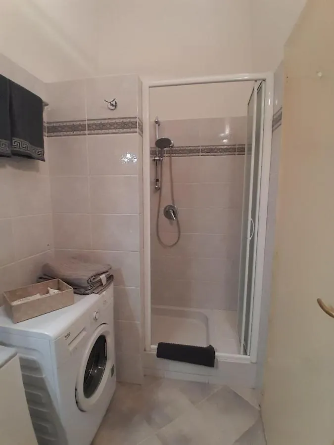 Apartment Appartamento Martina, Silenzioso A 100 Metri Dalla Metropolitana Milan Italy